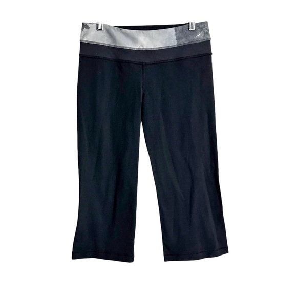 Lululemon Groove Reversible Crop Leggings Pants - Picture 1 of 5